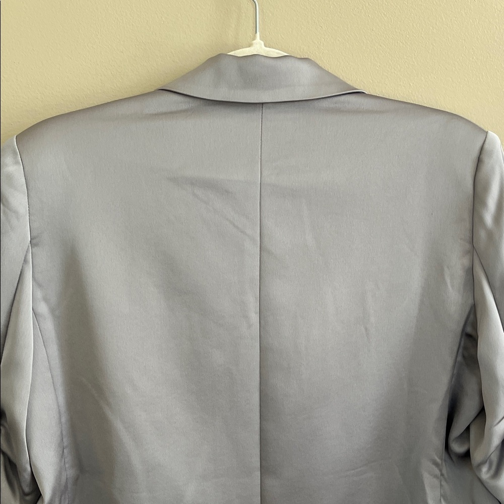 Generation Love Madison satin ruched sleeve blazer size large platinum grey - Picture 10 of 16